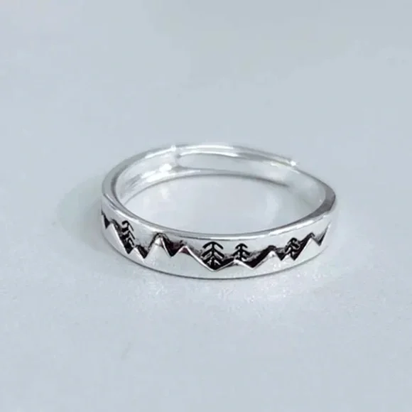 “Moving Mountains” Engraved Adventure Outdoors Forest Trees Silver Antique Ring - Picture 5 of 5